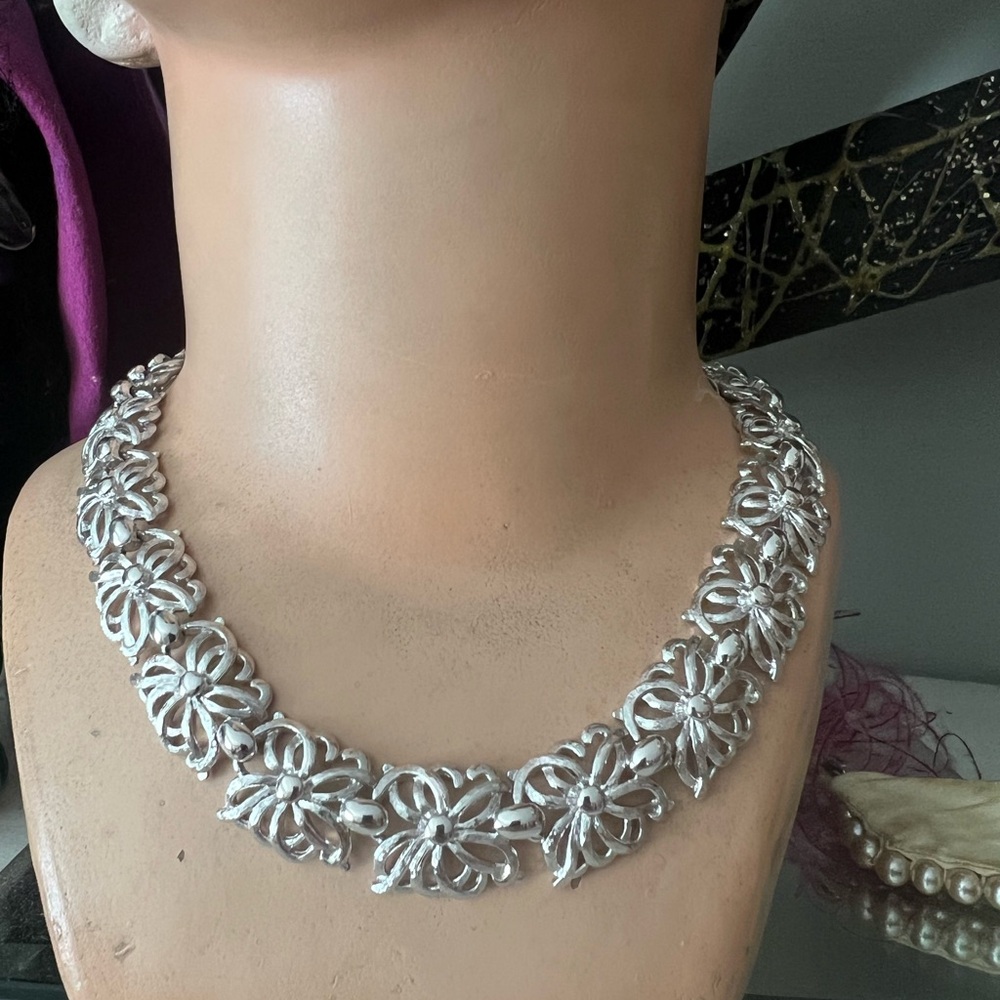 Vintage Monet necklace flower runway statement collar